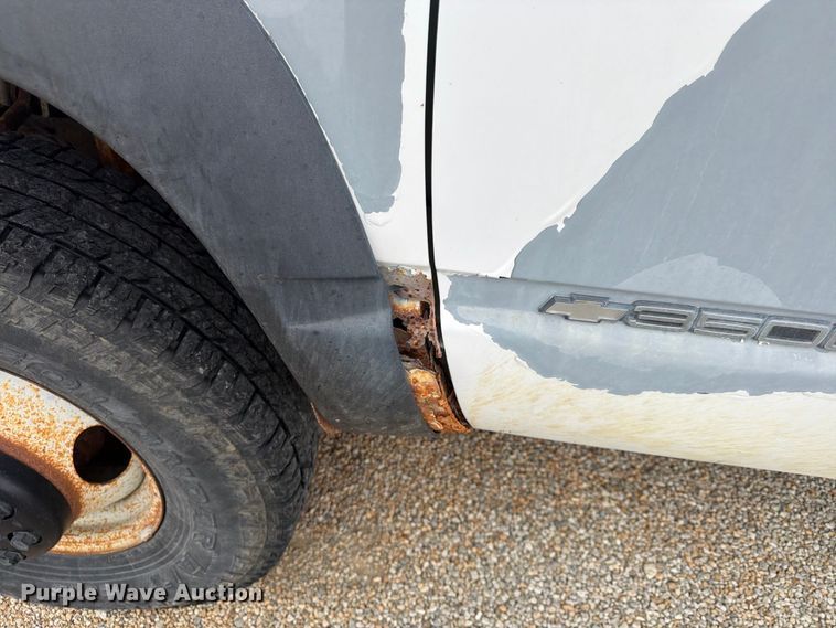 image for item FU4710 1998 Chevrolet K3500 dump bed pickup truck
