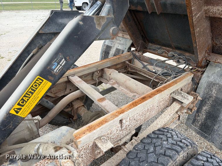 image for item FU4710 1998 Chevrolet K3500 dump bed pickup truck