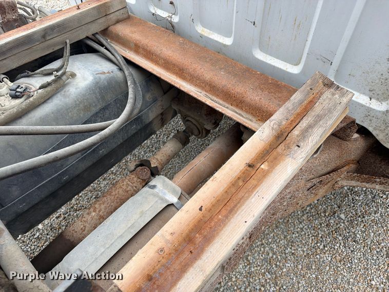 image for item FU4710 1998 Chevrolet K3500 dump bed pickup truck