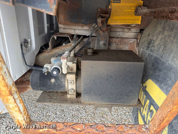 image for item FU4710 1998 Chevrolet K3500 dump bed pickup truck