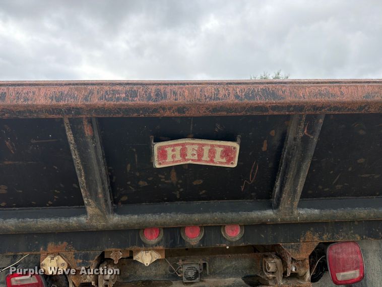 image for item FU4710 1998 Chevrolet K3500 dump bed pickup truck