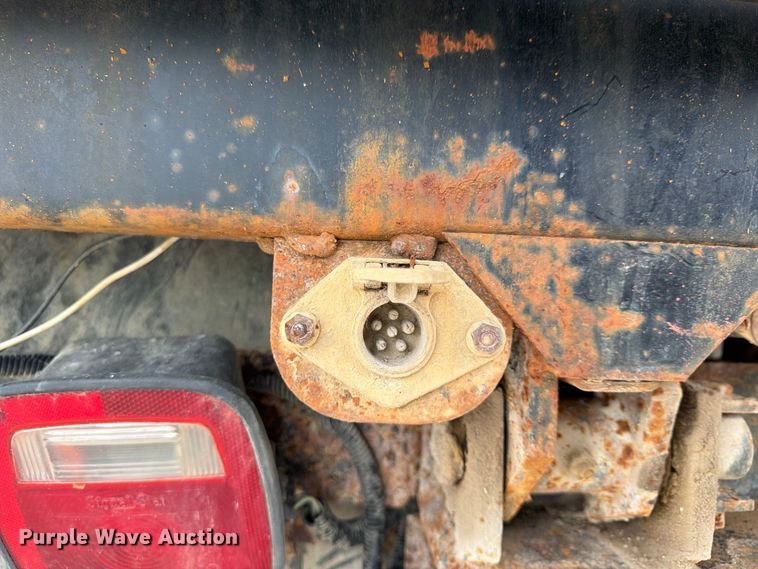 image for item FU4710 1998 Chevrolet K3500 dump bed pickup truck