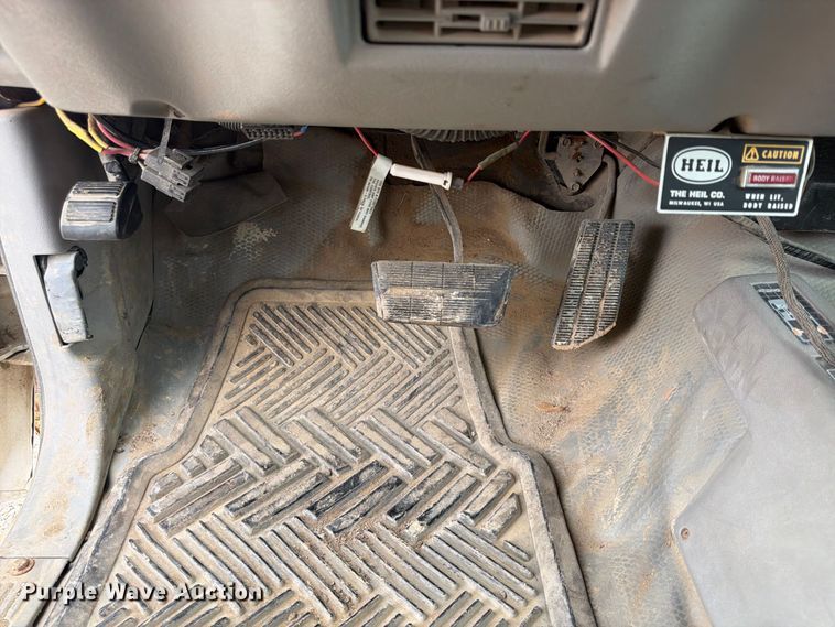image for item FU4710 1998 Chevrolet K3500 dump bed pickup truck