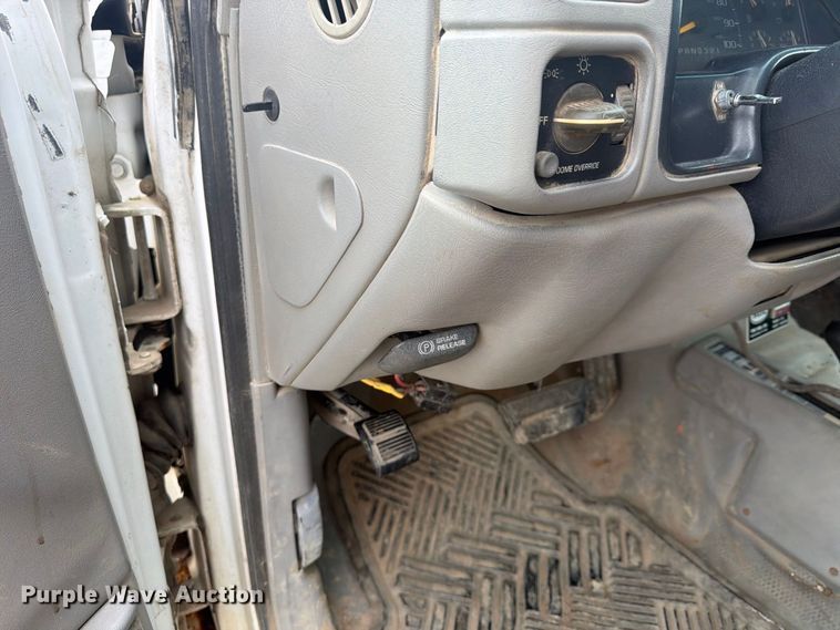 image for item FU4710 1998 Chevrolet K3500 dump bed pickup truck