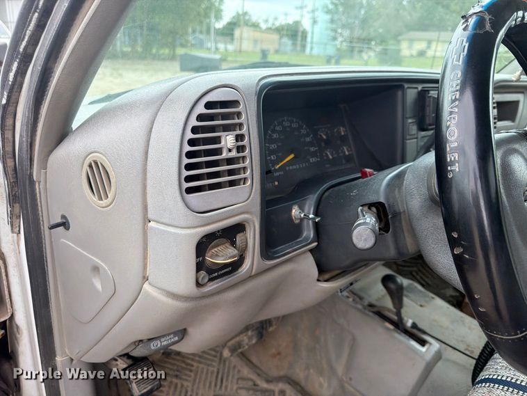 image for item FU4710 1998 Chevrolet K3500 dump bed pickup truck