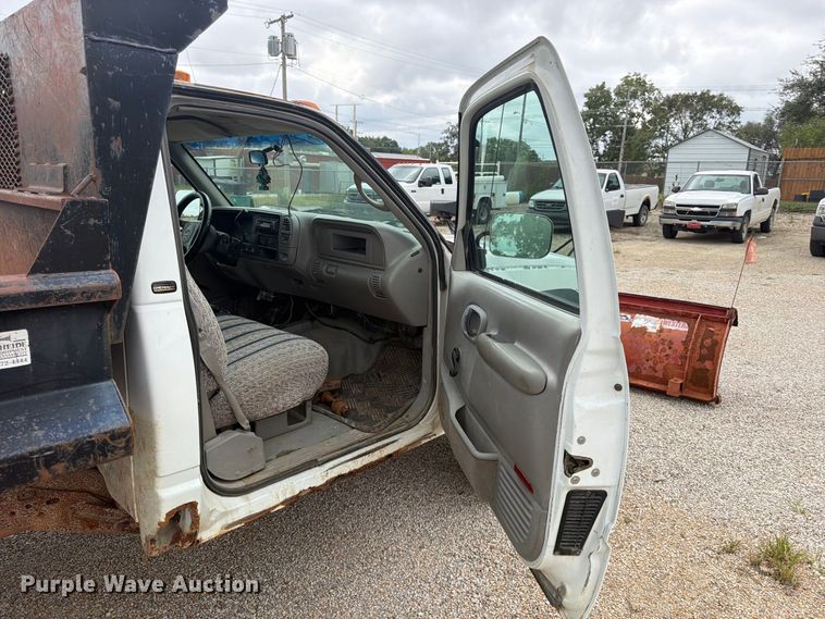 image for item FU4710 1998 Chevrolet K3500 dump bed pickup truck