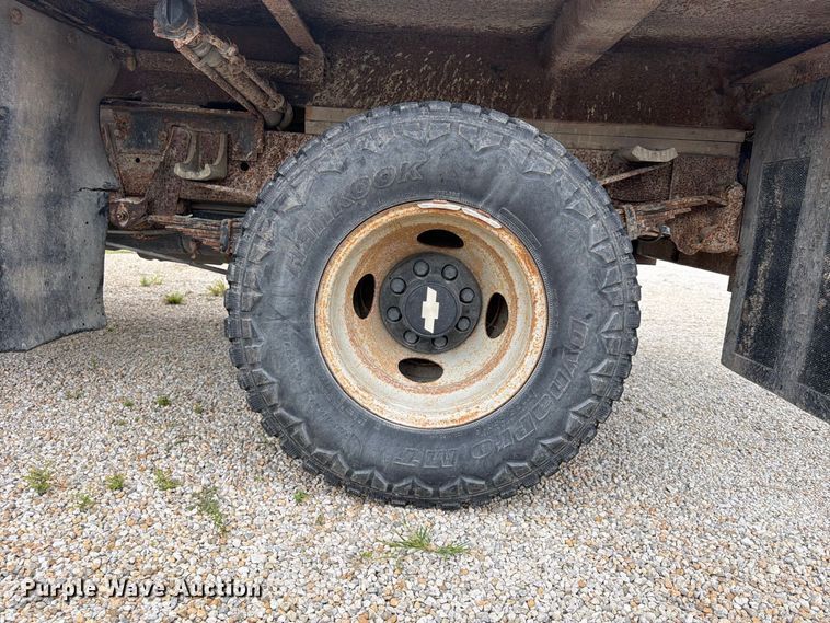 image for item FU4710 1998 Chevrolet K3500 dump bed pickup truck