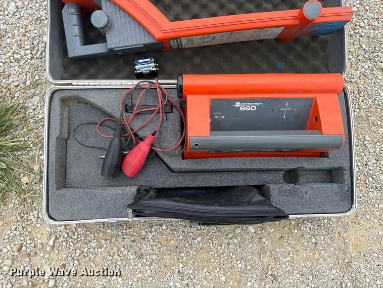 image for item FU4711 Metrotech 9860-BDL locator