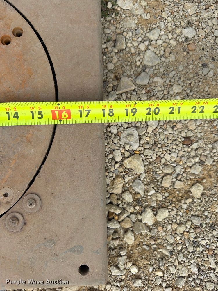 image for item FU4712 Scaletron 2330 bottle scale