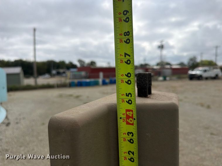 image for item FU4712 Scaletron 2330 bottle scale