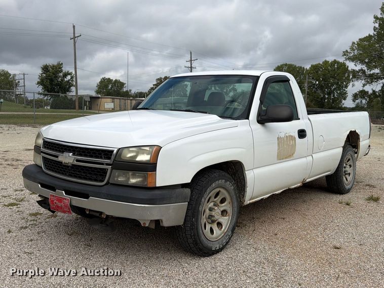 2006 Chevrolet Silverado 1500 pickup truck