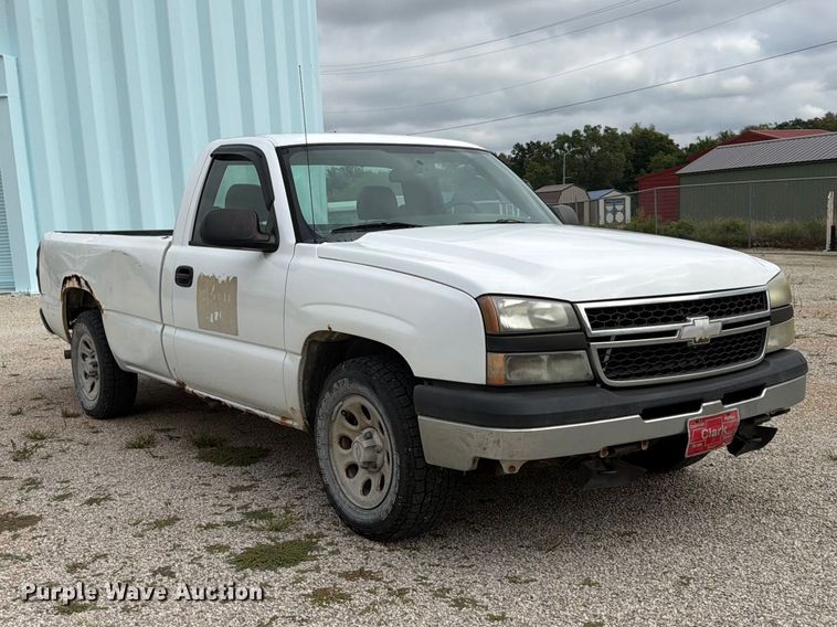 image for item FU4714 2006 Chevrolet Silverado 1500 pickup truck