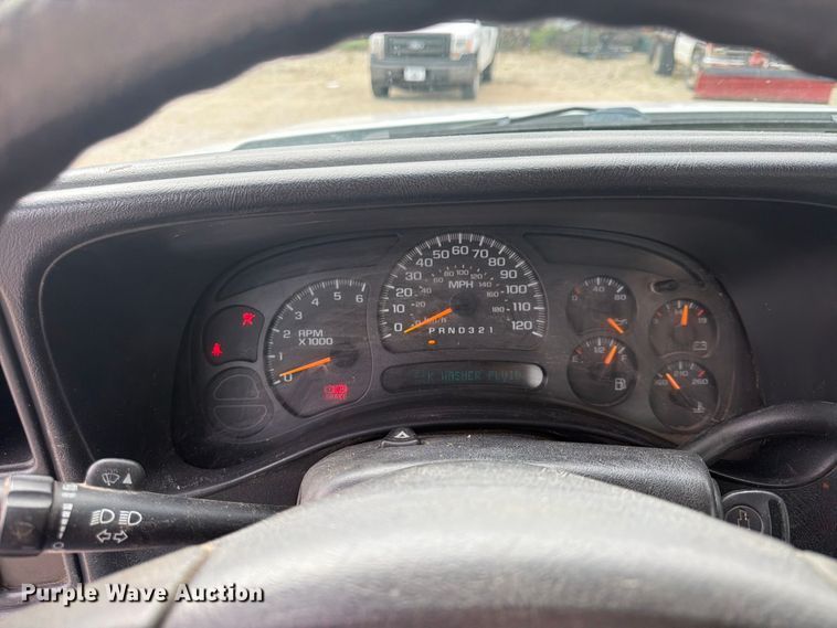 image for item FU4714 2006 Chevrolet Silverado 1500 pickup truck