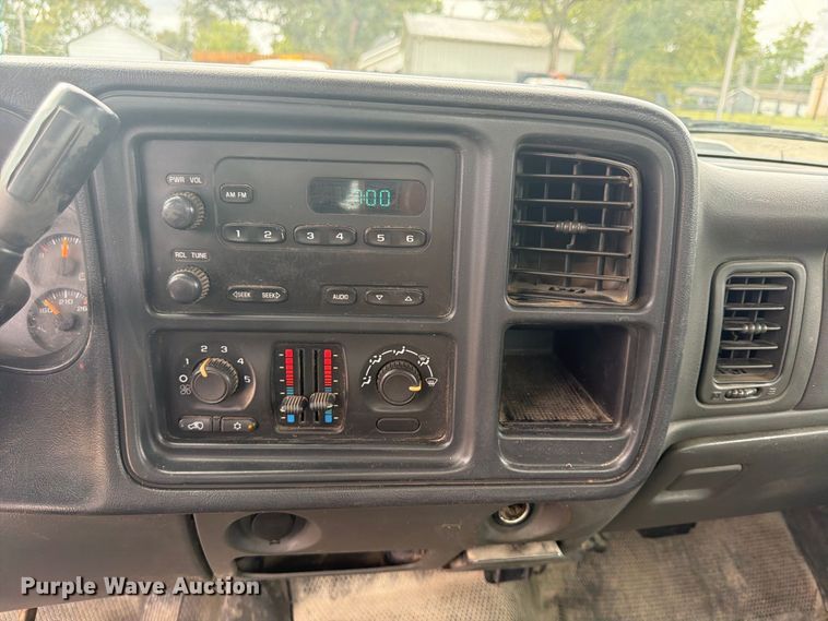 image for item FU4714 2006 Chevrolet Silverado 1500 pickup truck