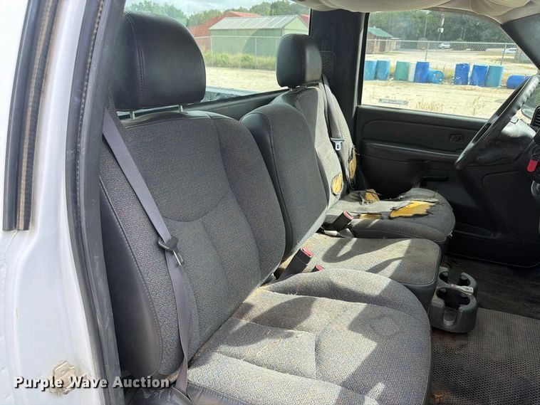 image for item FU4714 2006 Chevrolet Silverado 1500 pickup truck