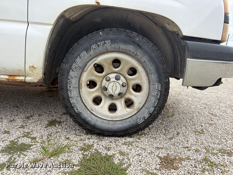 image for item FU4714 2006 Chevrolet Silverado 1500 pickup truck