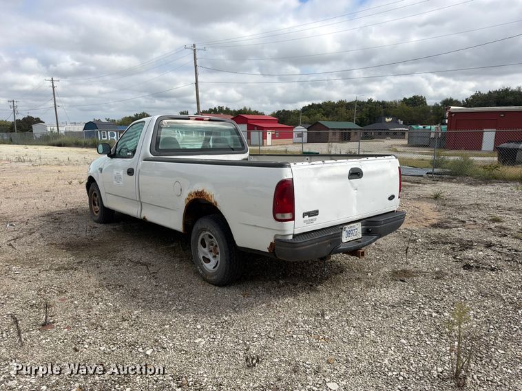 image for item FU4715 2002 Ford F150 pickup truck