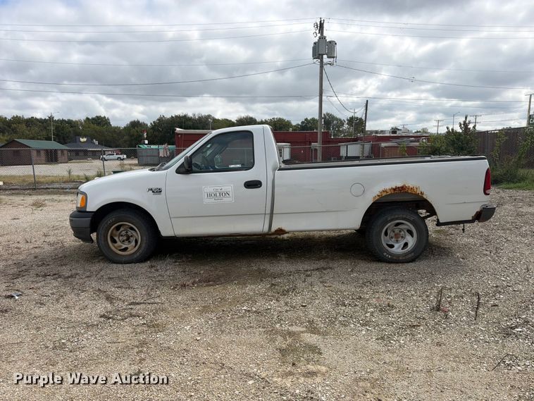image for item FU4715 2002 Ford F150 pickup truck