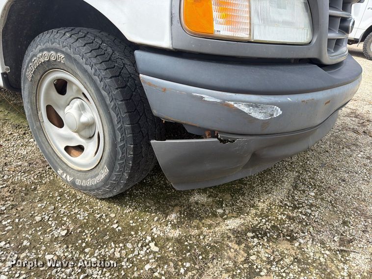 image for item FU4715 2002 Ford F150 pickup truck