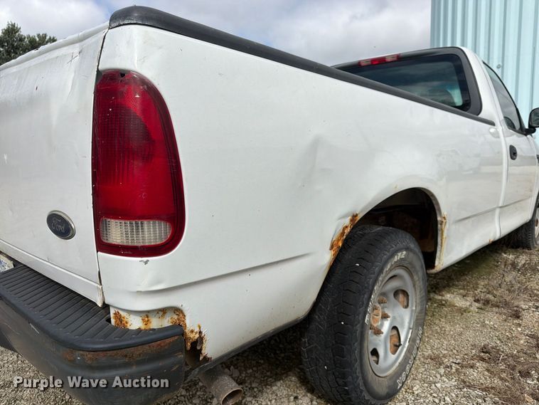 image for item FU4715 2002 Ford F150 pickup truck