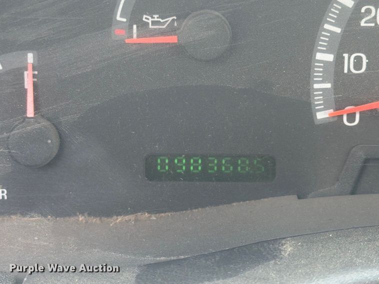 image for item FU4715 2002 Ford F150 pickup truck