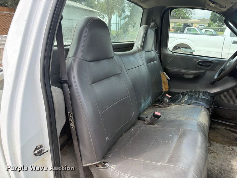 image for item FU4715 2002 Ford F150 pickup truck
