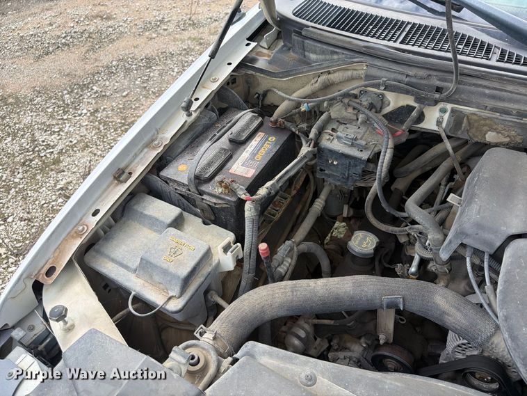 image for item FU4715 2002 Ford F150 pickup truck