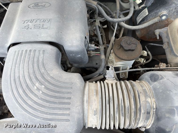 image for item FU4715 2002 Ford F150 pickup truck