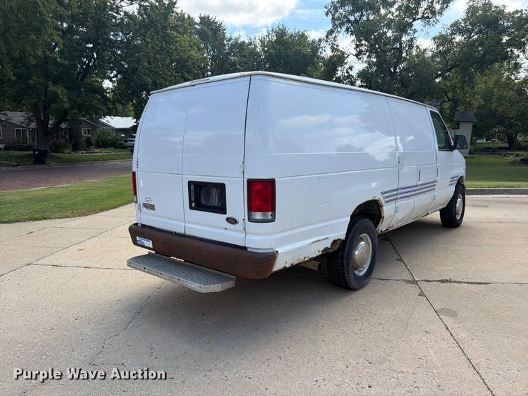 image for item FU4717 2000 Ford E350 van