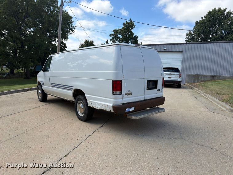 image for item FU4717 2000 Ford E350 van