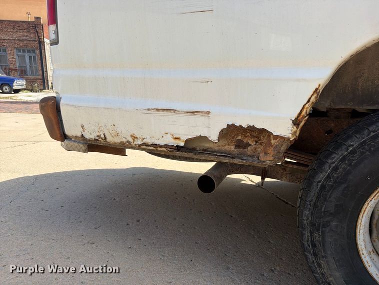 image for item FU4717 2000 Ford E350 van