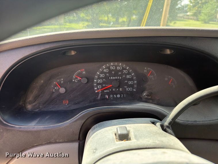 image for item FU4717 2000 Ford E350 van
