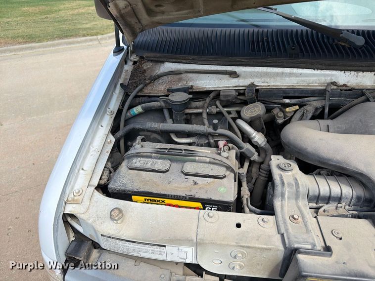image for item FU4717 2000 Ford E350 van
