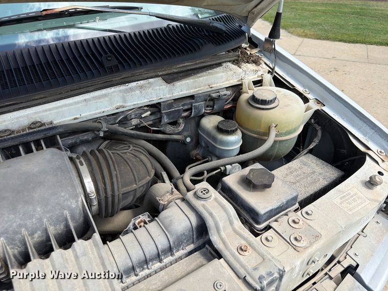 image for item FU4717 2000 Ford E350 van