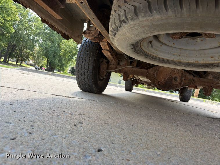 image for item FU4717 2000 Ford E350 van