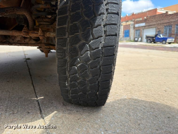 image for item FU4717 2000 Ford E350 van