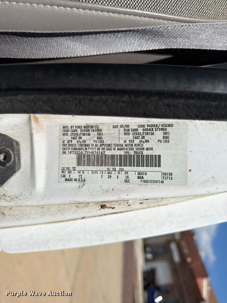 image for item FU4717 2000 Ford E350 van