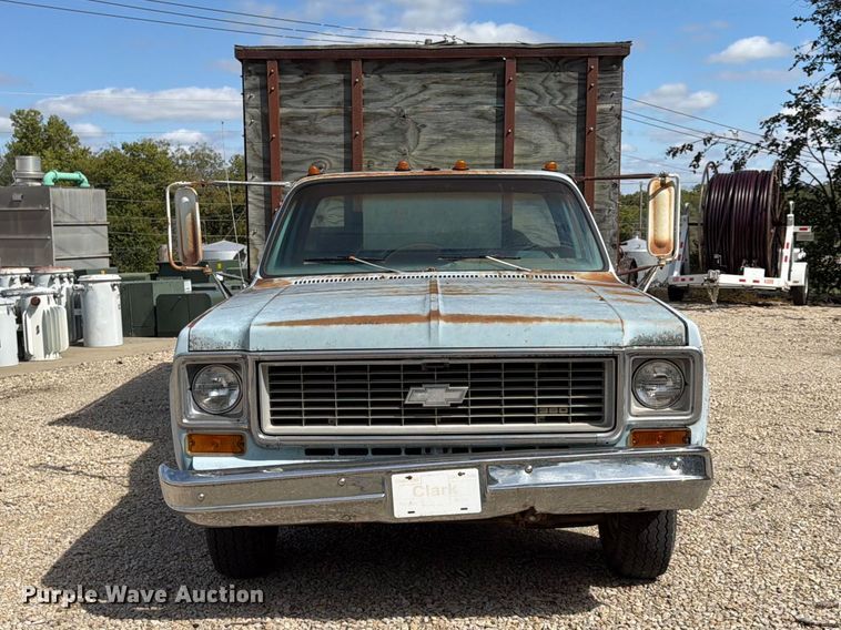 image for item FU4718 1974 Chevrolet C30 dump bed pickup truck