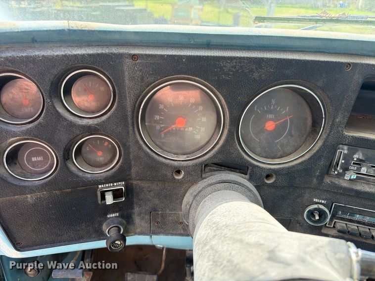 image for item FU4718 1974 Chevrolet C30 dump bed pickup truck