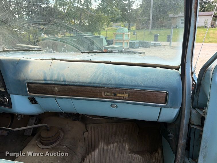 image for item FU4718 1974 Chevrolet C30 dump bed pickup truck