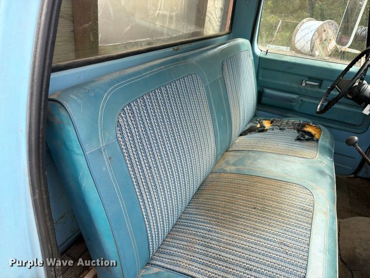 image for item FU4718 1974 Chevrolet C30 dump bed pickup truck