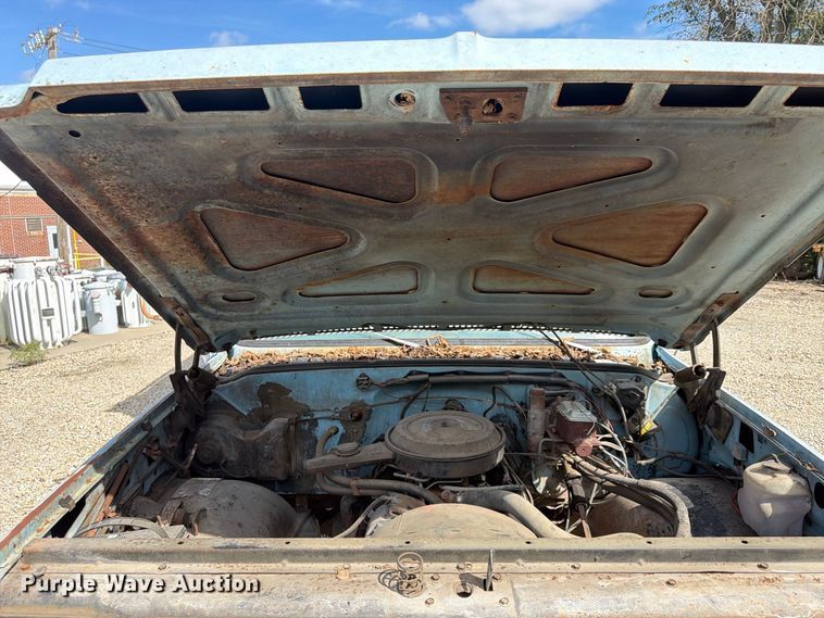 image for item FU4718 1974 Chevrolet C30 dump bed pickup truck