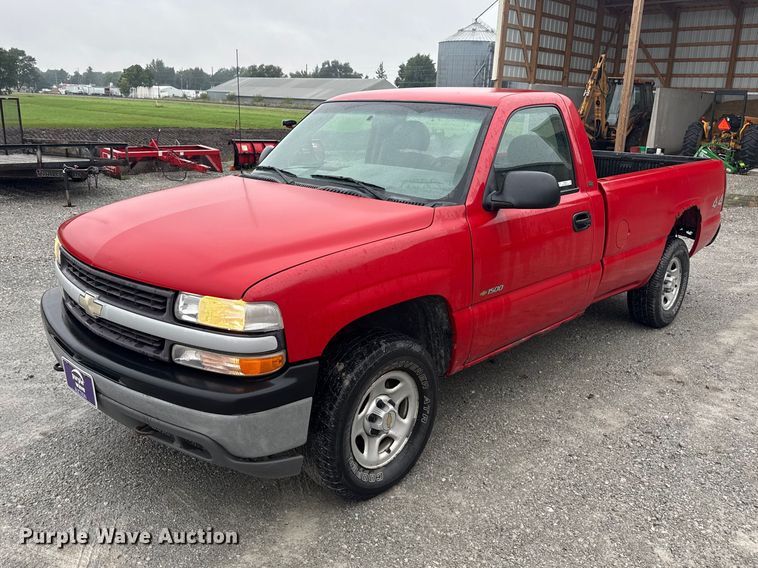 2000 Chevrolet Silverado 1500 pickup truck