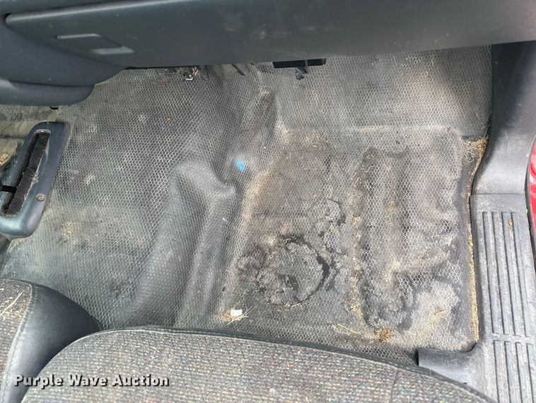 image for item ND9553 2000 Chevrolet Silverado 1500 pickup truck