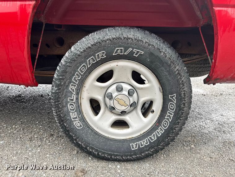 image for item ND9553 2000 Chevrolet Silverado 1500 pickup truck