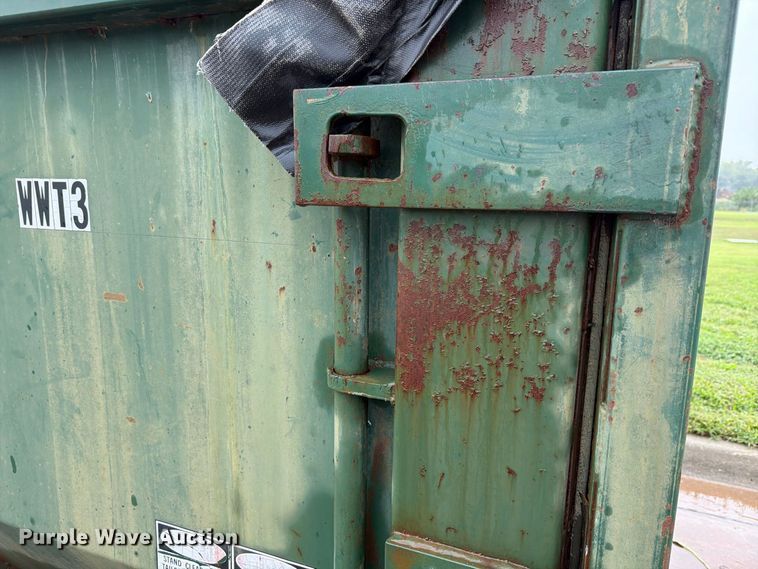 image for item NF9676 2004 WTC OTS13 roll-off container