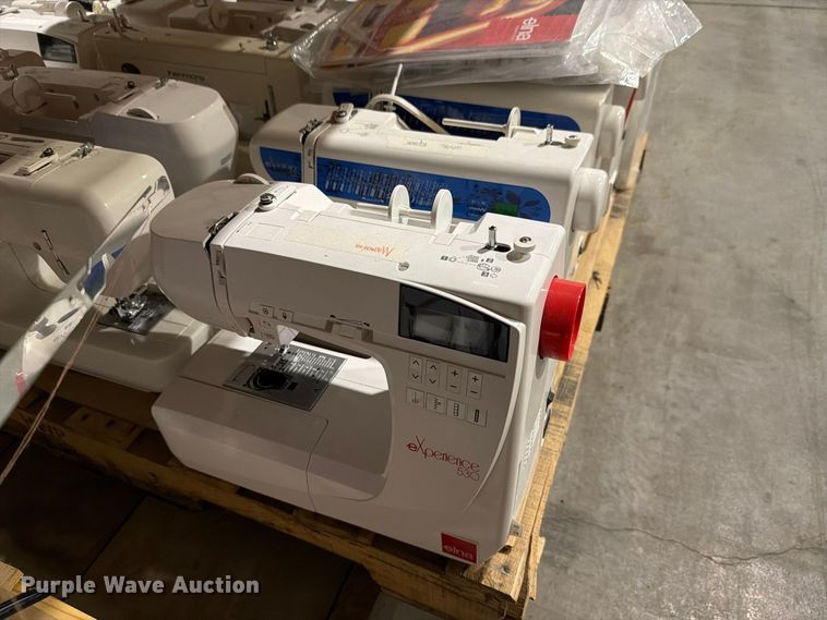 image for item NF9678 Approximately 21 sewing machines