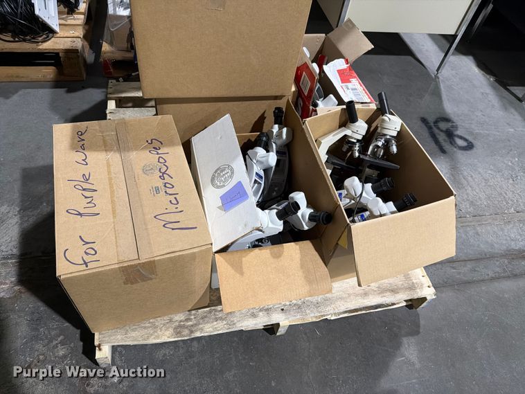 image for item NF9679 Classroom microscopes