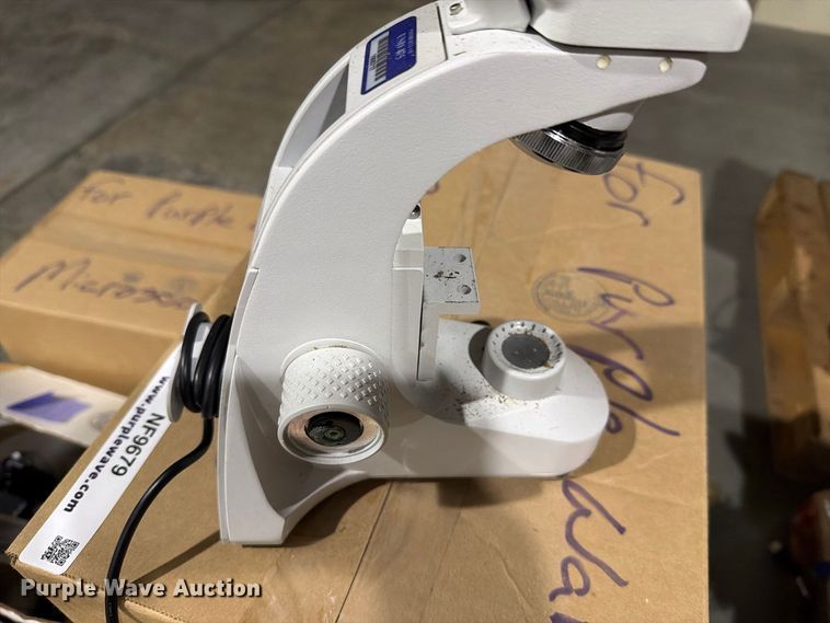 image for item NF9679 Classroom microscopes