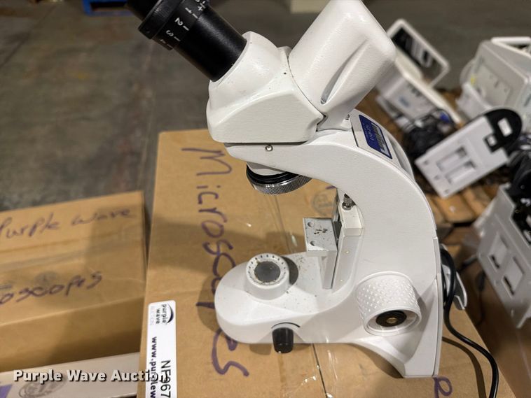 image for item NF9679 Classroom microscopes